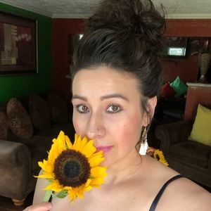 Meet your Posher, Fabiola